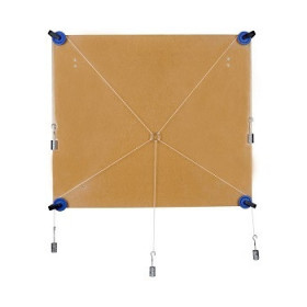 Mesa de fuerza pegada sobre la pared